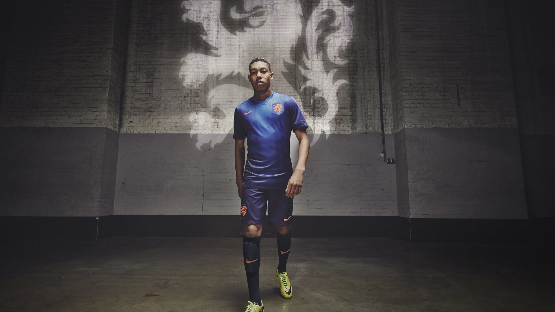 西贝员工暖举：给大爷一碗汤，他竟说要送房，西贝餐厅715